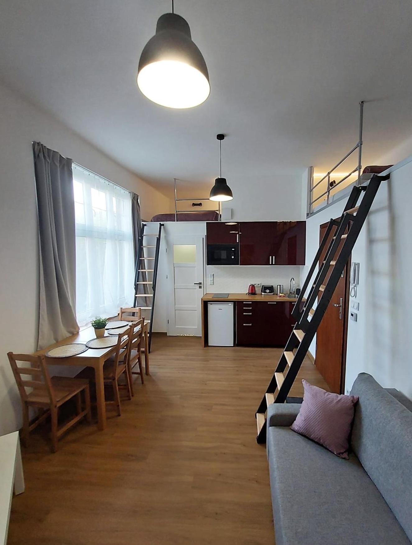 Old Town Stage Apartment One Cracovia Exterior foto